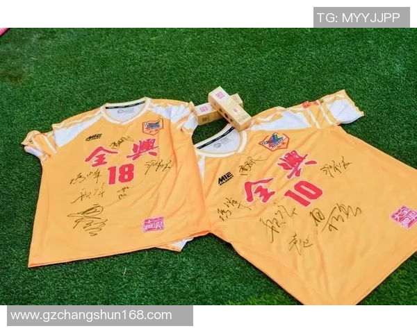 司马足球球星闪耀赛场书写传奇故事引领绿茵风潮